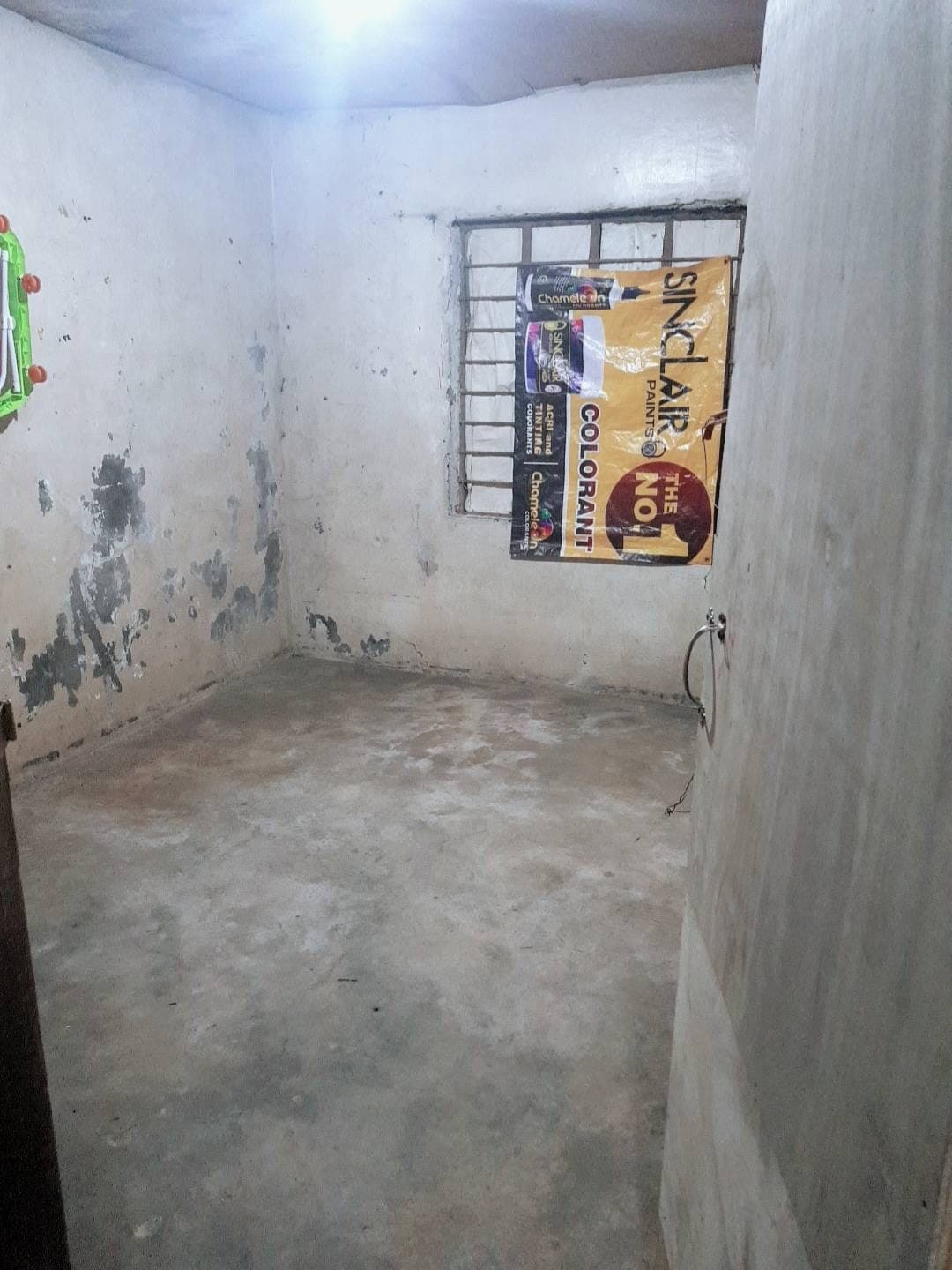 Room for rent and store space - photo 6