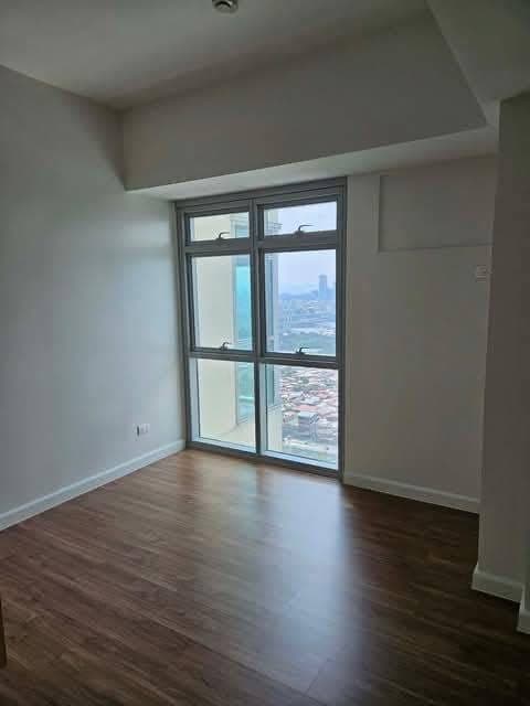 FOR LEASE - photo 10