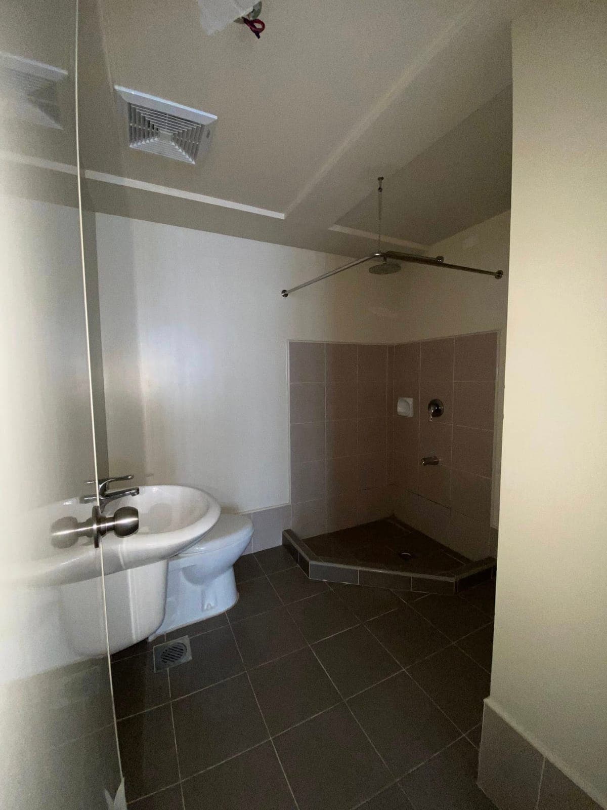 FOR LEASE ‼️ - photo 4