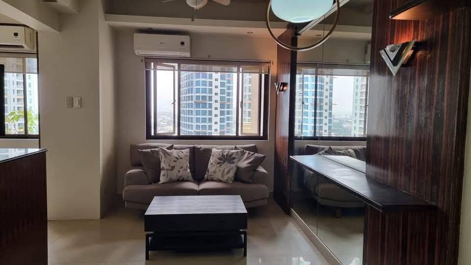 🏢 Fully Furnished Studio unit FOR RENT @ Eastwood City. - photo 1
