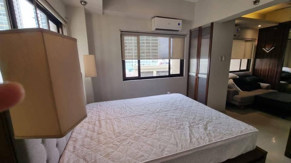 🏢 Fully Furnished Studio unit FOR RENT @ Eastwood City. - photo 3