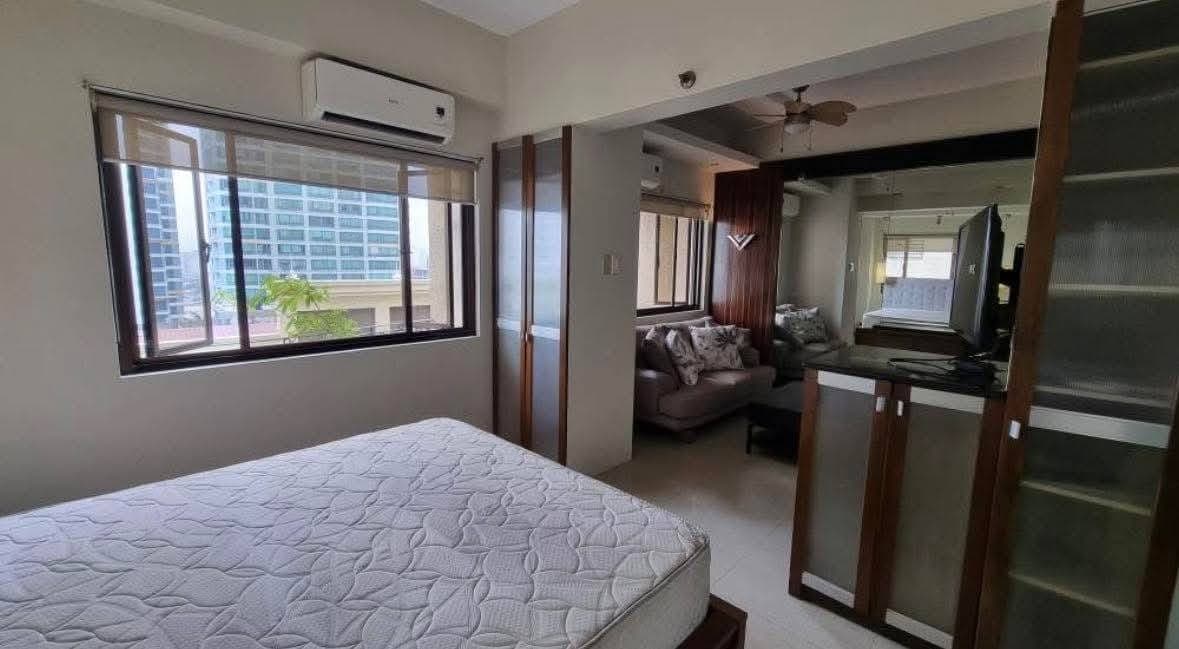 🏢 Fully Furnished Studio unit FOR RENT @ Eastwood City. - photo 8