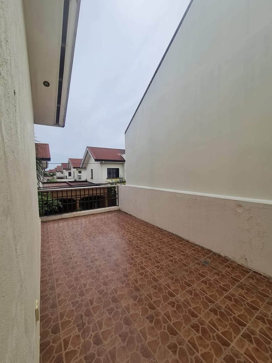 For rent House and Lot! 28k per month - photo 4