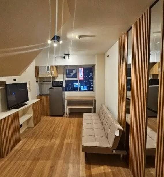 🏢 RUSH CONDO FOR RENT – Gateway Garden Ridge (Loft Type, 2 Floors) - photo 5