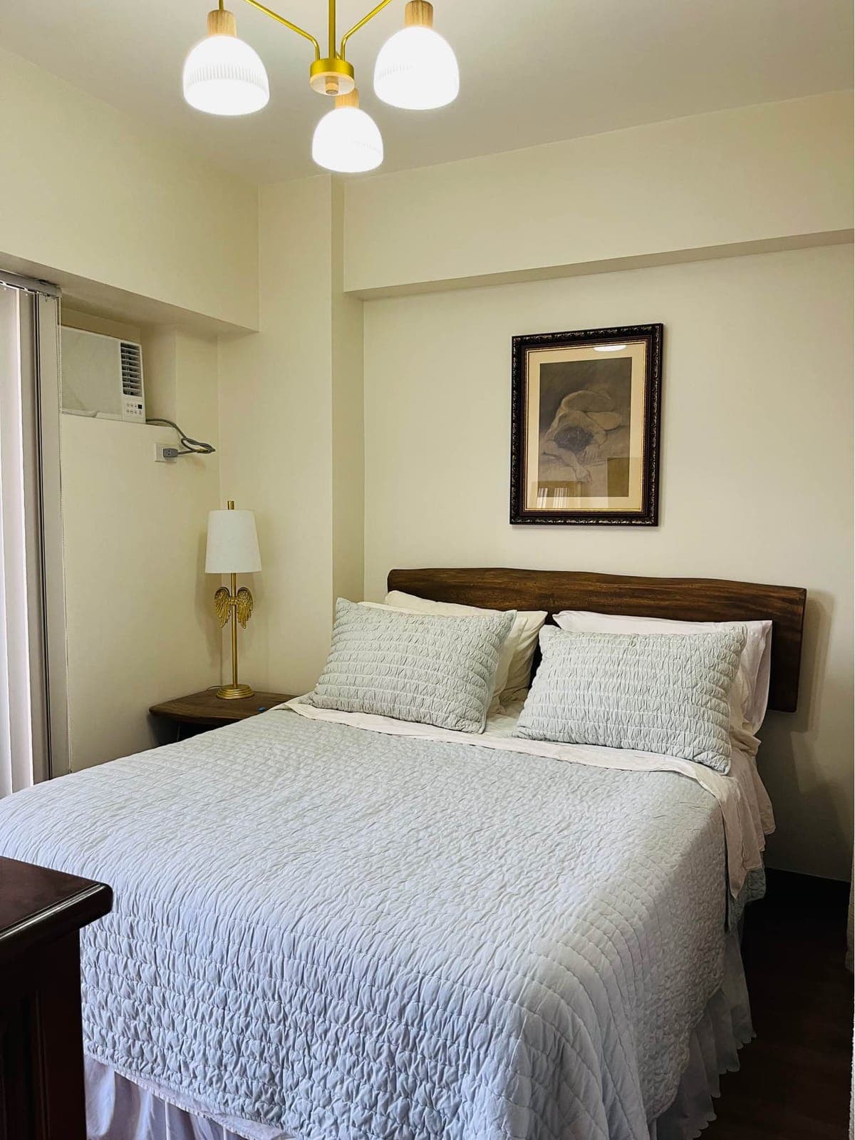 FAIRLANE RESIDENCES W/ PARKING (PET FRIENDLY) - photo 8