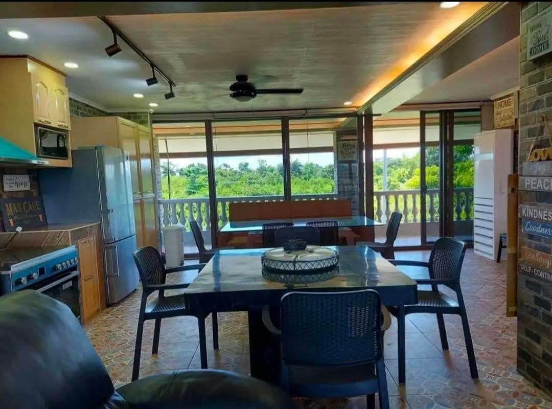 3 STOREY BEACH VIEW HOUSE FOR RENT❗ - photo 1