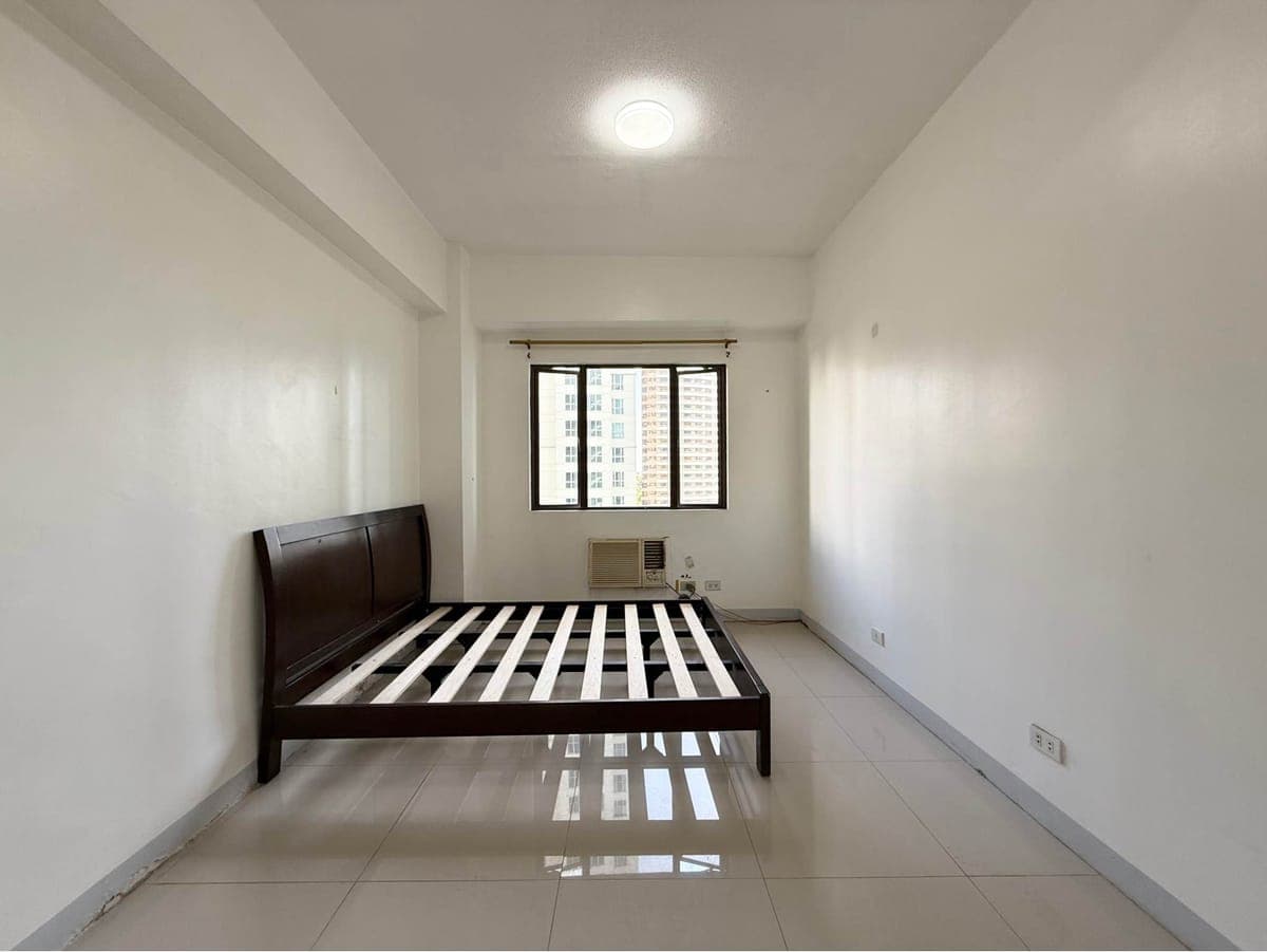 1BR for Lease in Forbeswood Heights BGC - photo 4