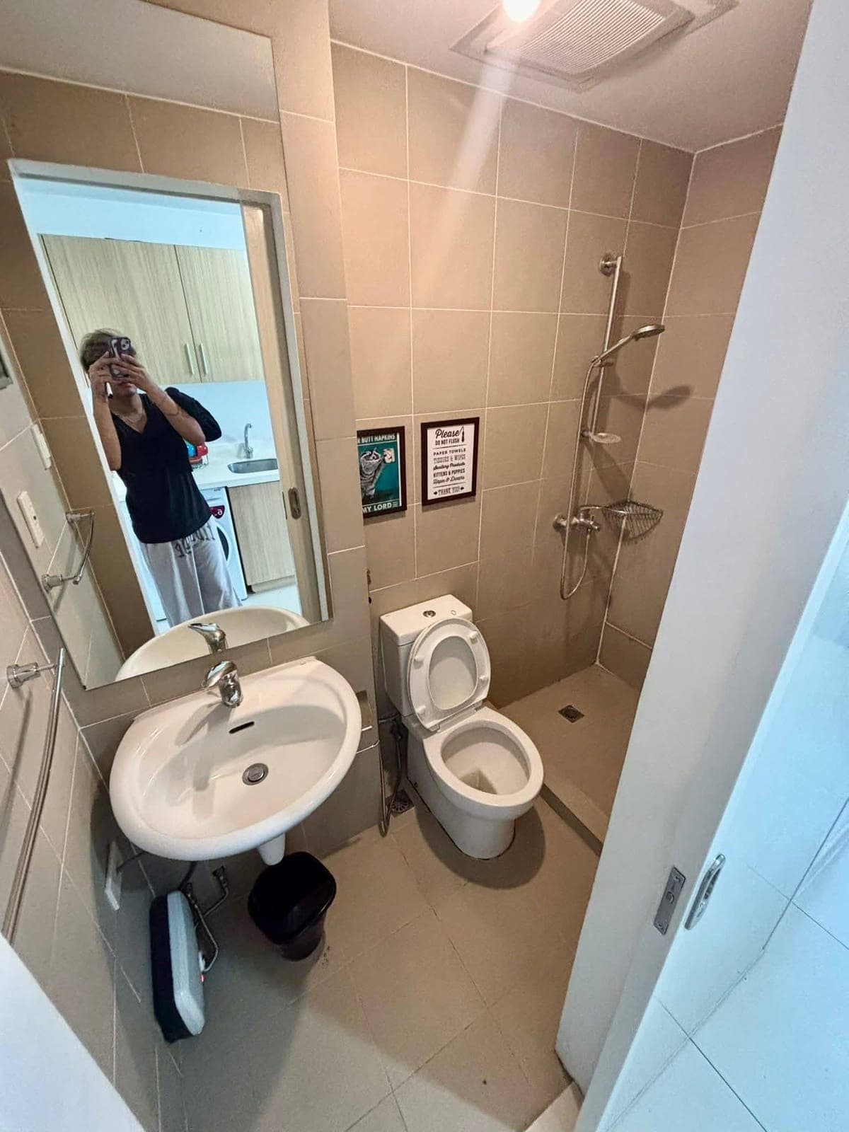 FOR RENT: ₱16,000/month. | Inclusive association dues - photo 3