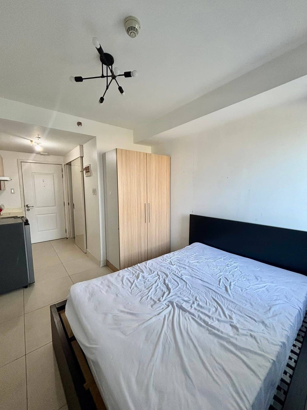 FOR RENT: ₱16,000/month. | Inclusive association dues - photo 6