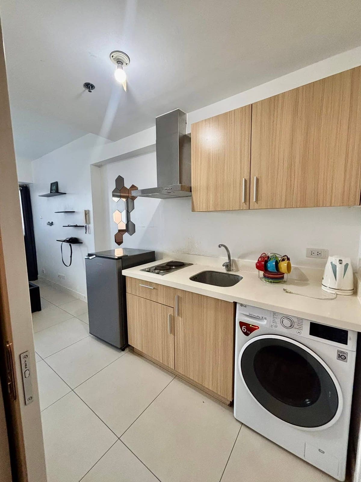 FOR RENT: ₱16,000/month. | Inclusive association dues - photo 7