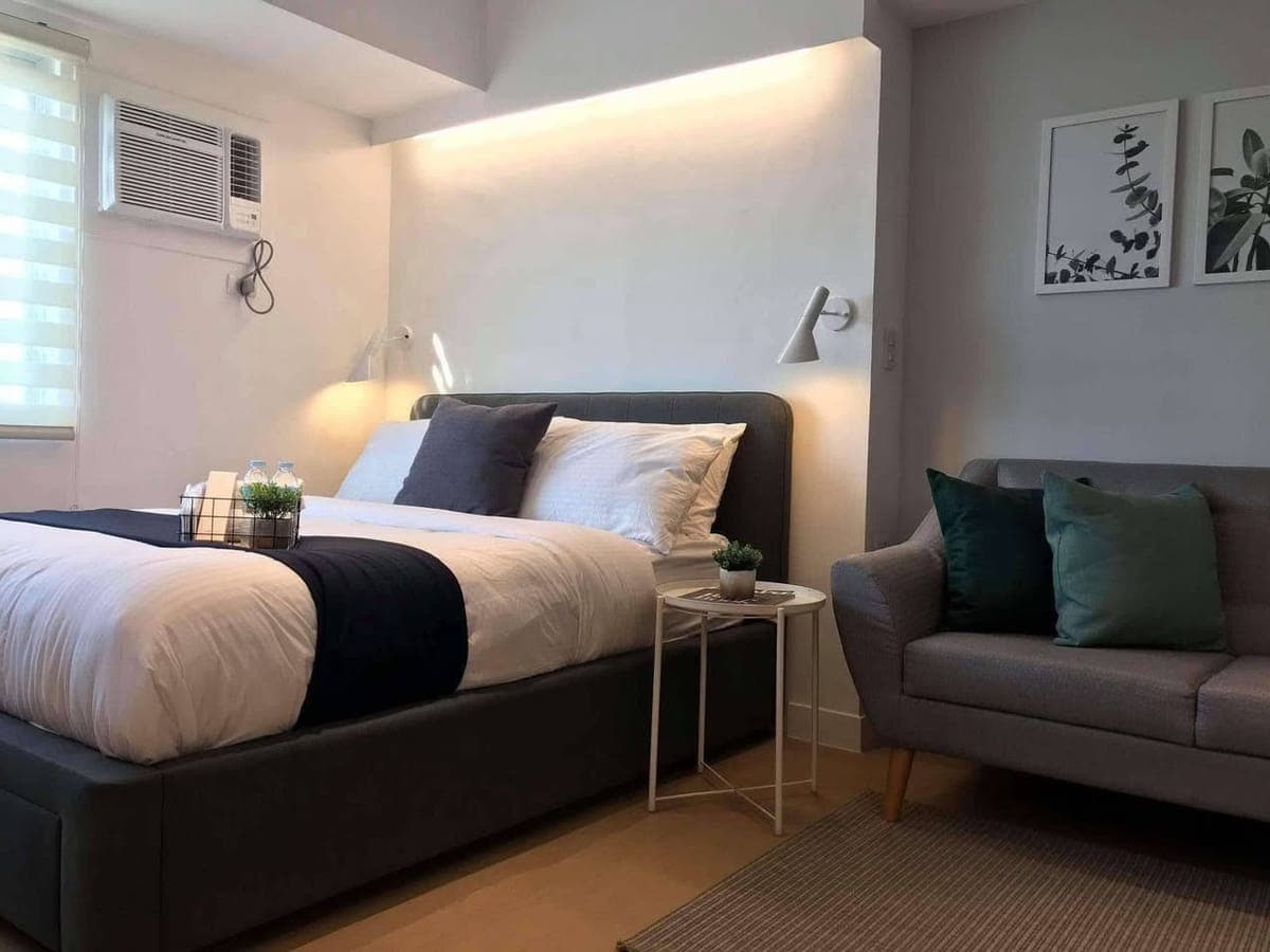 FULLY FURNISHED CONDO FOR RENT - photo 1