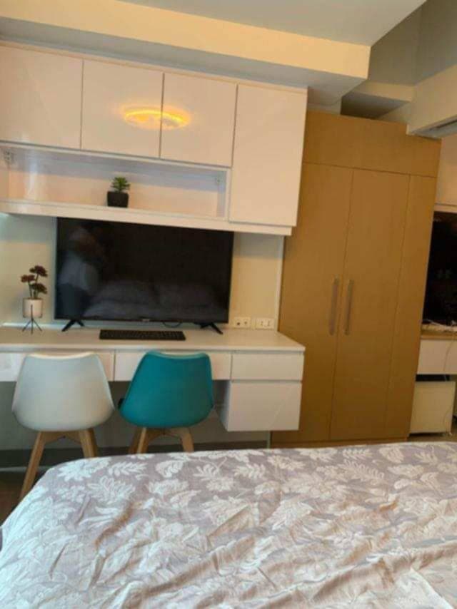 Uptown Parksuites Condominium - photo 4