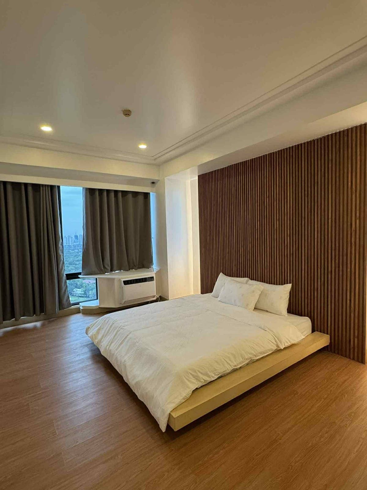 FOR LEASE: - photo 13