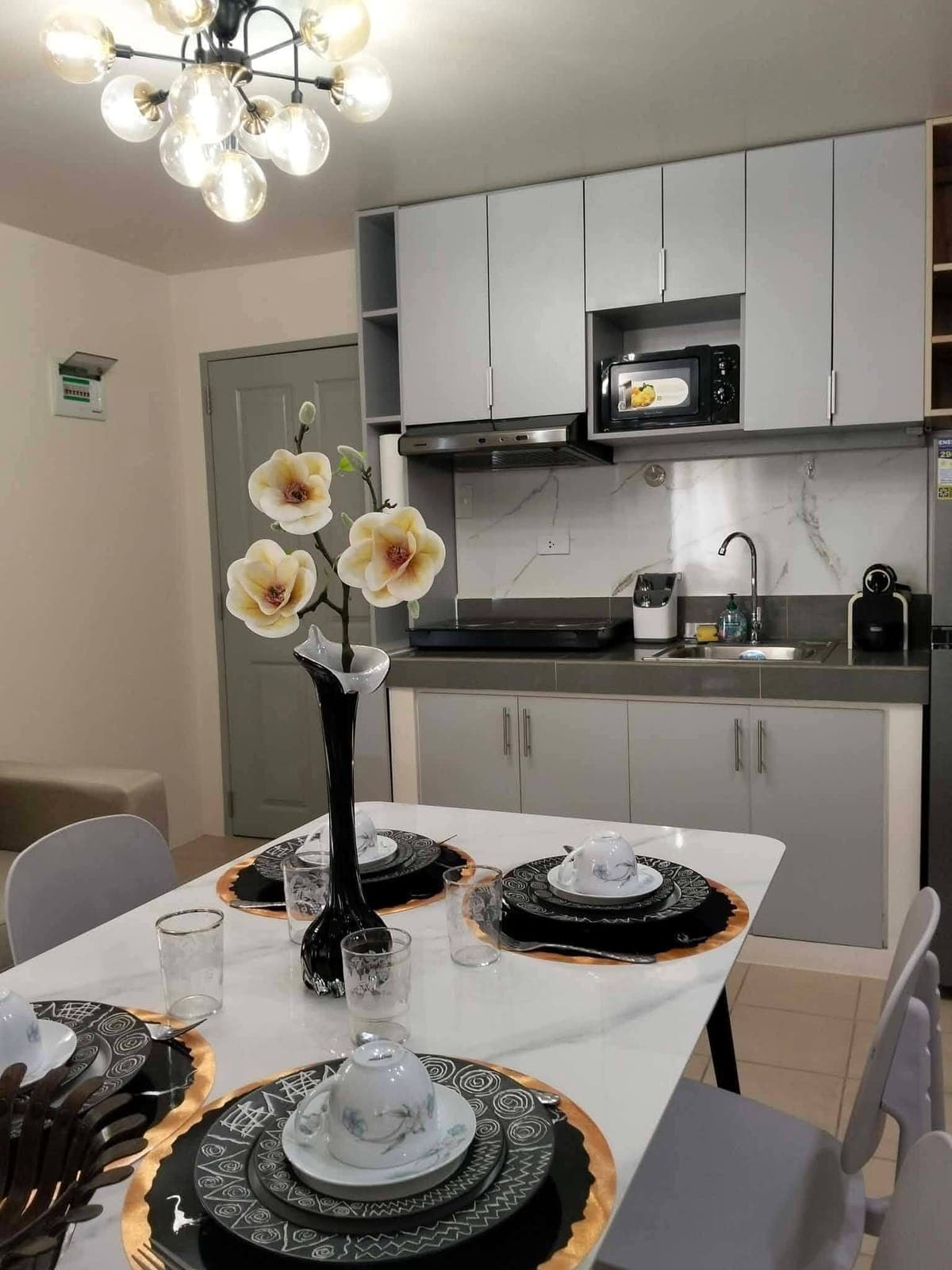 🏡 Affordable 2BR Condo in QC – Perfect for Families & WFH! - photo 2