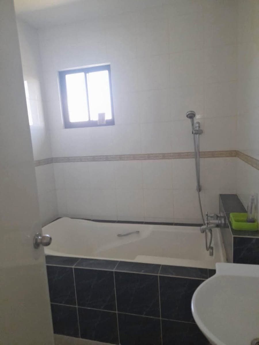 House for rent - photo 2