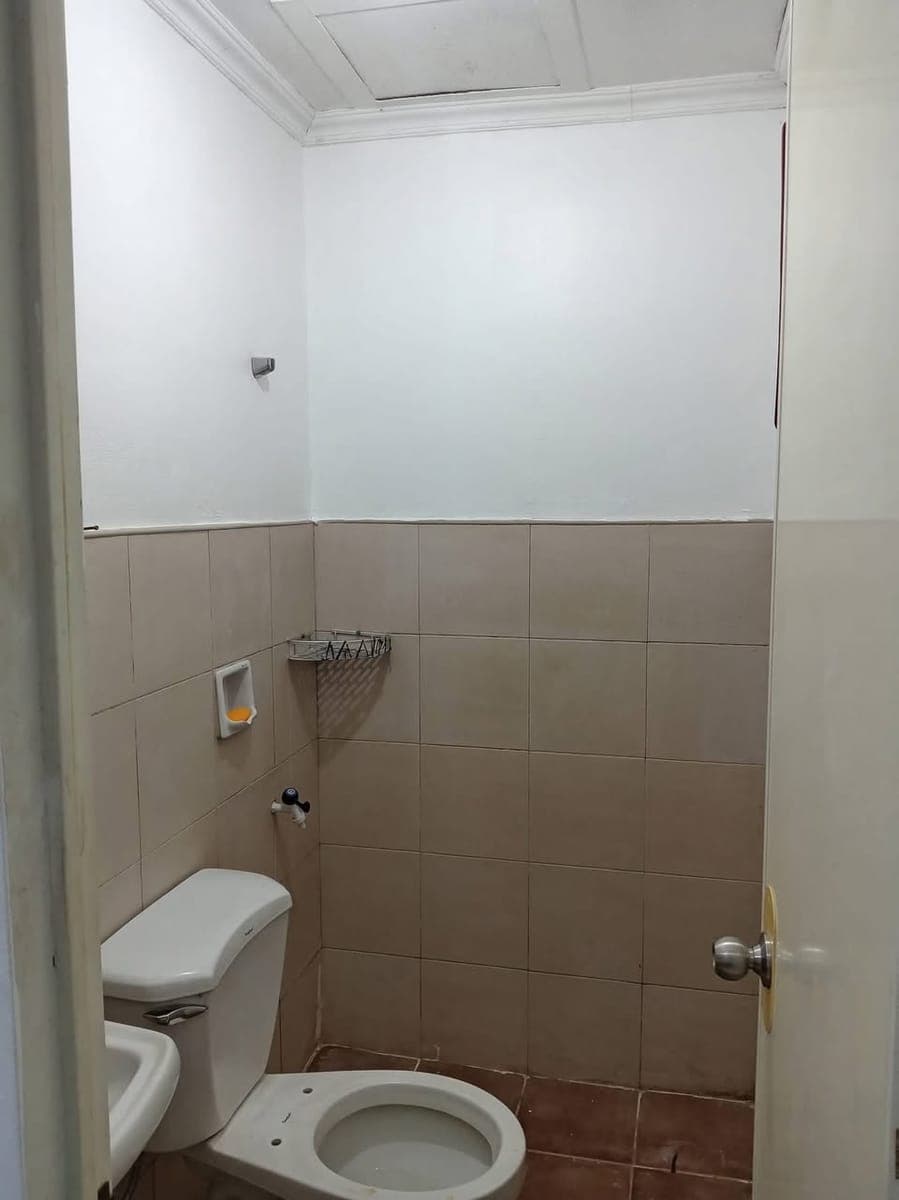 SA MAKA UNA 14k Rani 🏡 FOR RENT | Bare Unit at Uptown Bellevue Subdivision 🏡 - photo 4