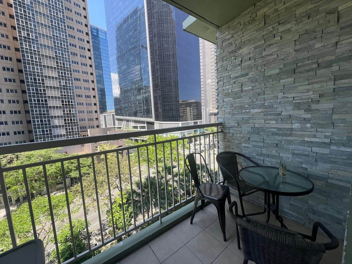 📍 6th Floor | 58 sqm | With Balcony - photo 3