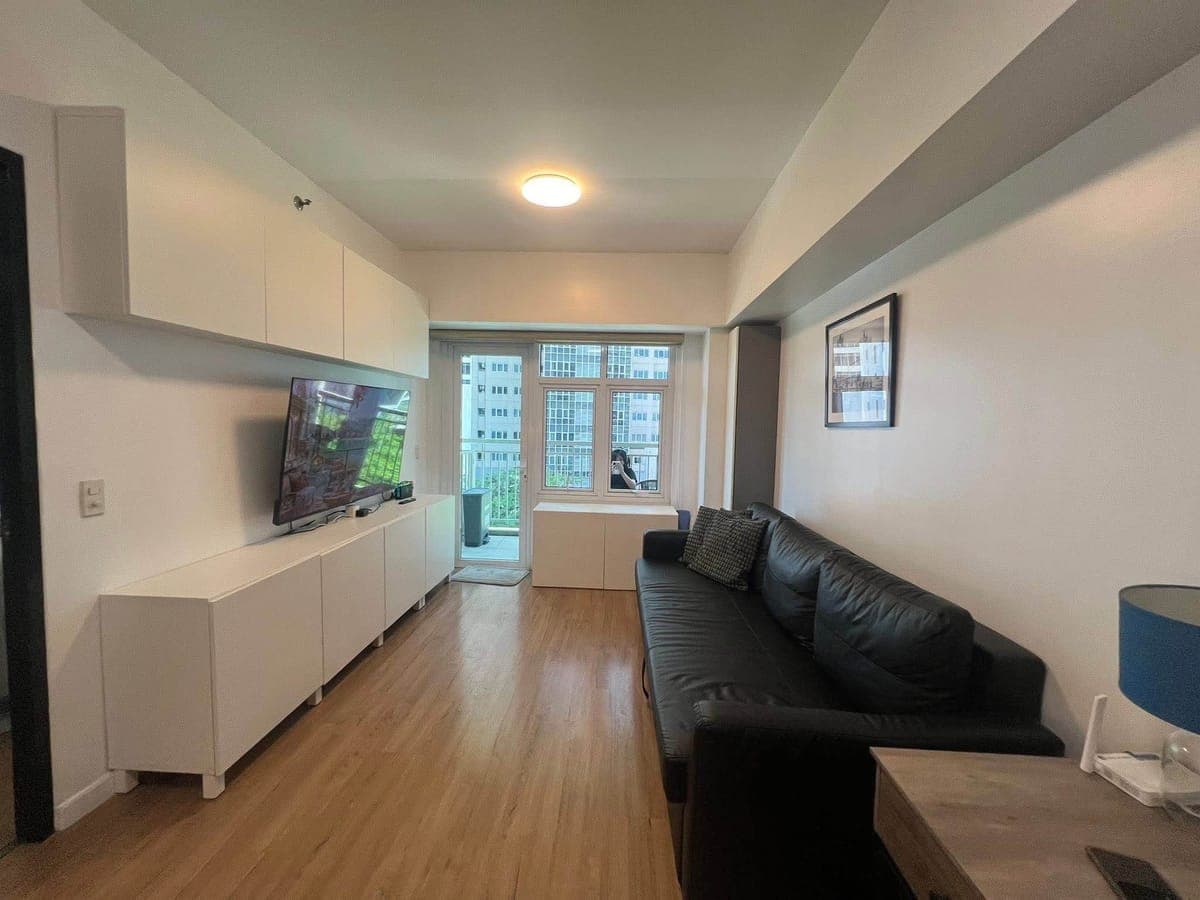 📍 6th Floor | 58 sqm | With Balcony - photo 5