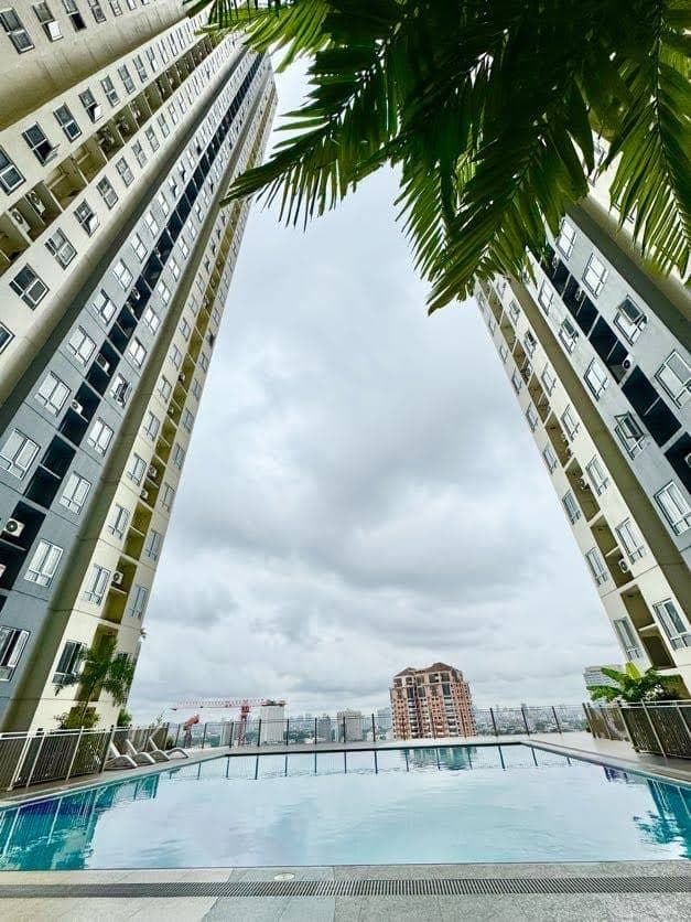 🏙️ FOR RENT: Stylish City Living in QC! - photo 5