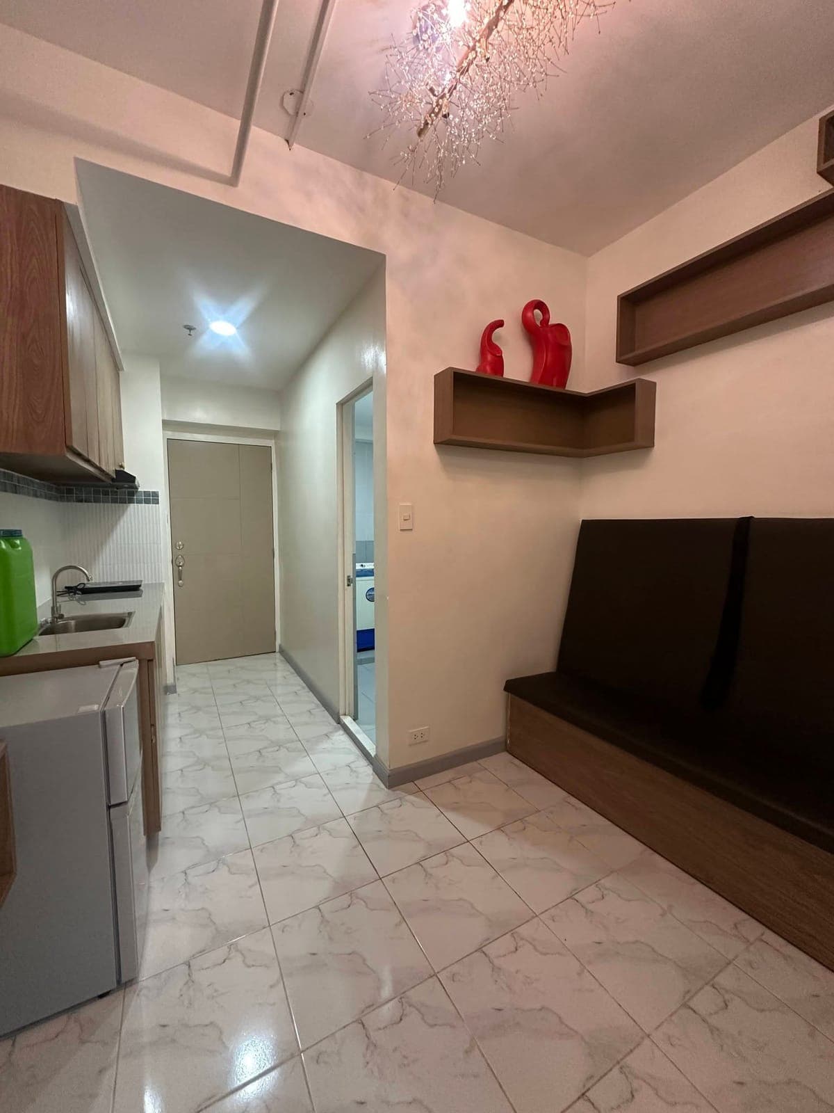 🏙️ FOR RENT: Stylish City Living in QC! - photo 7