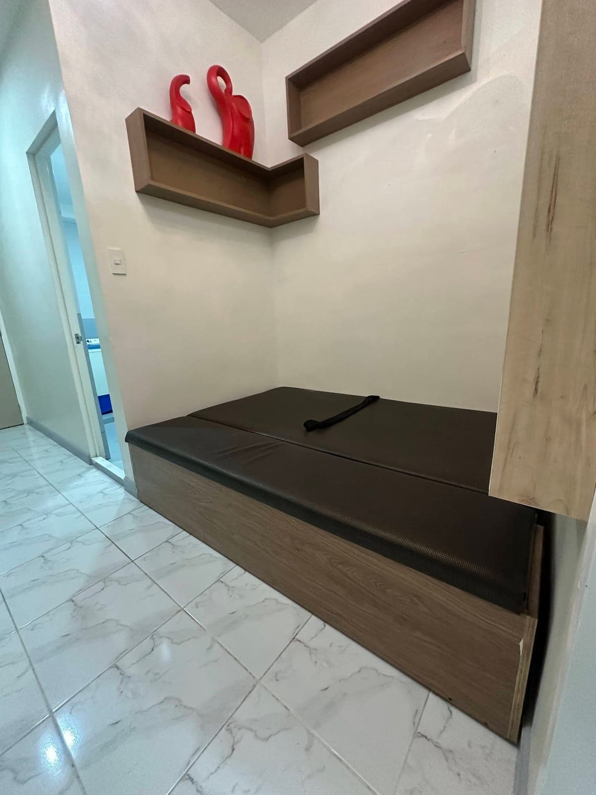 🏙️ FOR RENT: Stylish City Living in QC! - photo 9