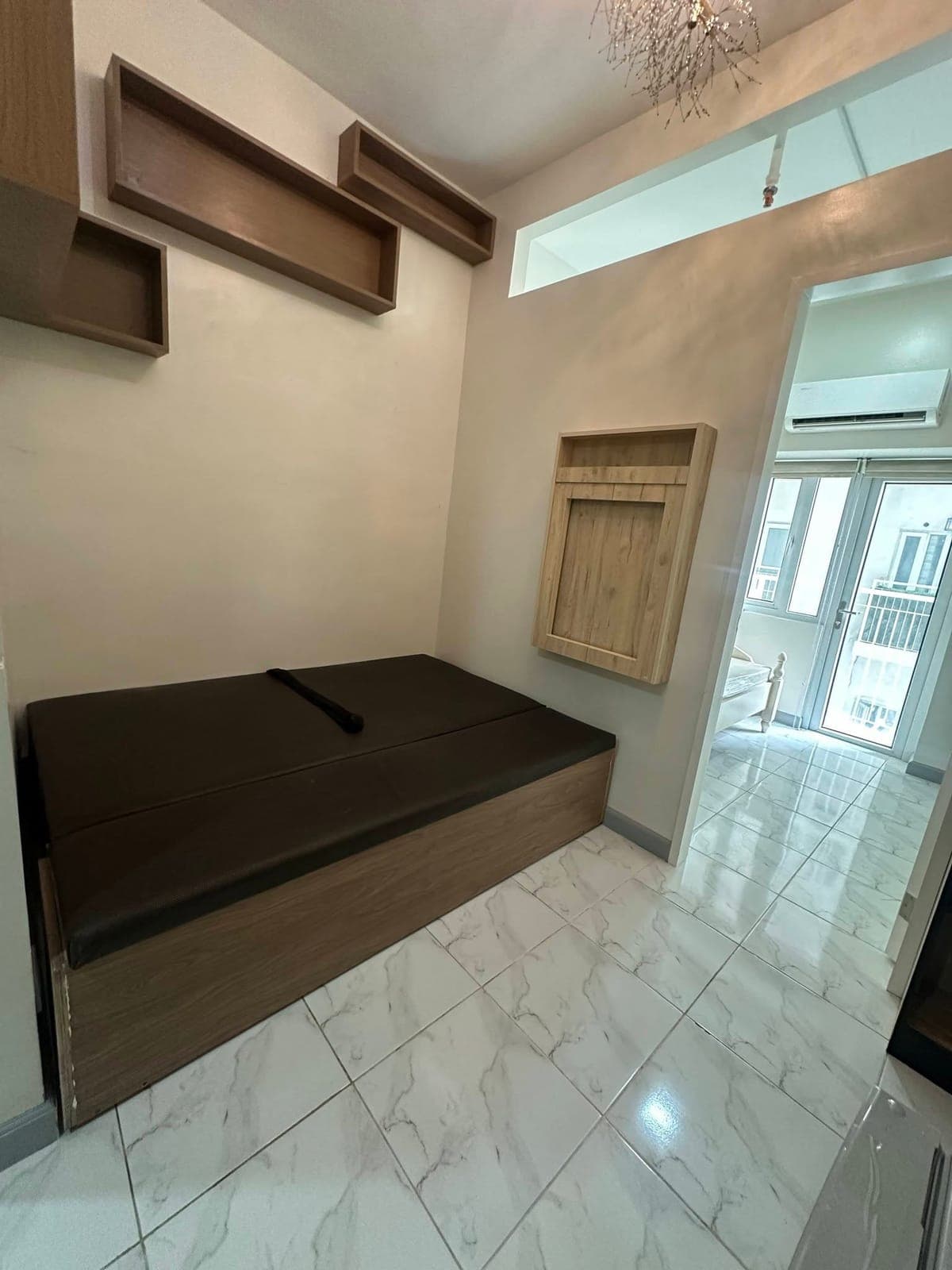 🏙️ FOR RENT: Stylish City Living in QC! - photo 10