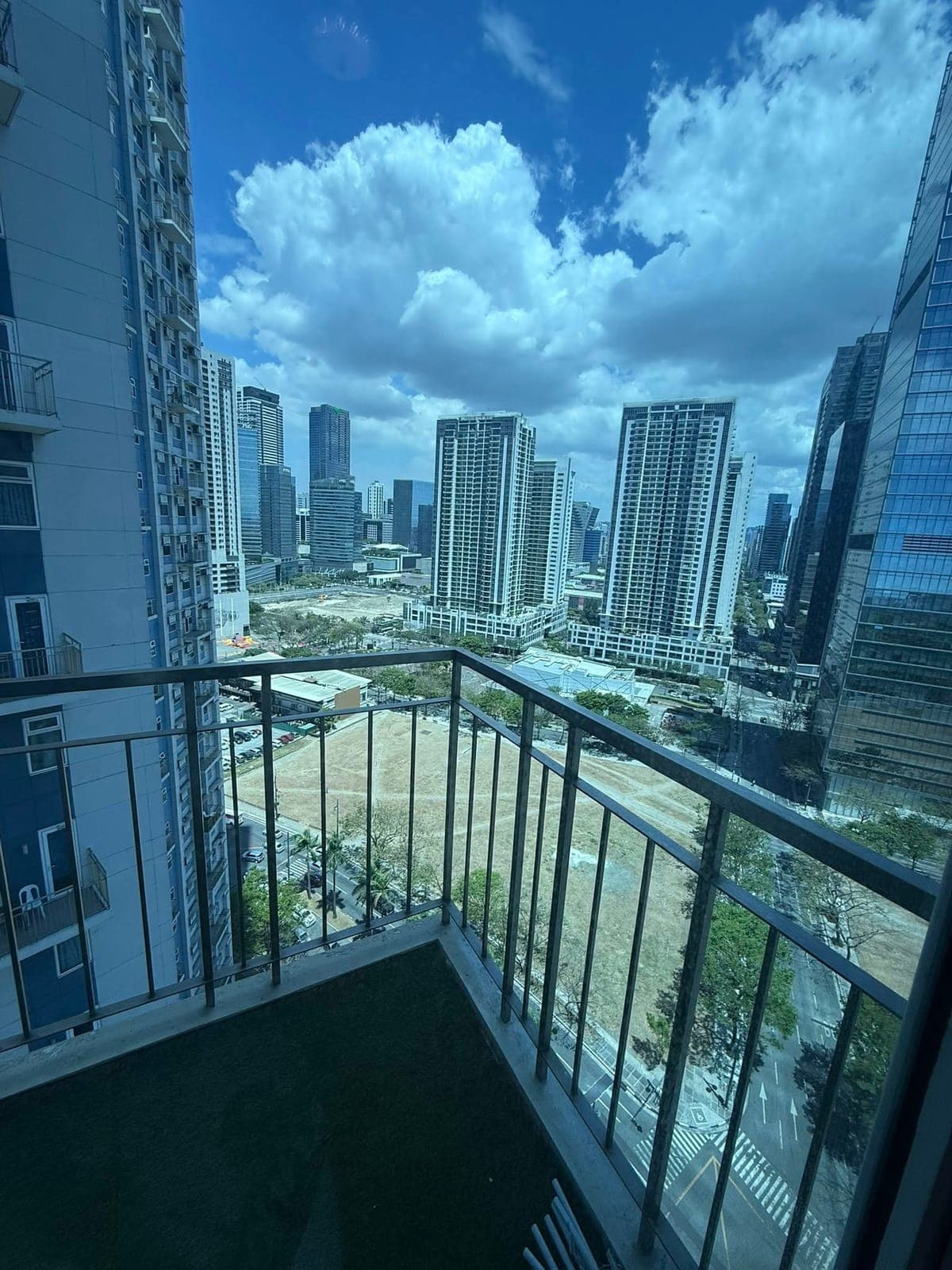 For rent the trion tower 1 bgc - photo 2