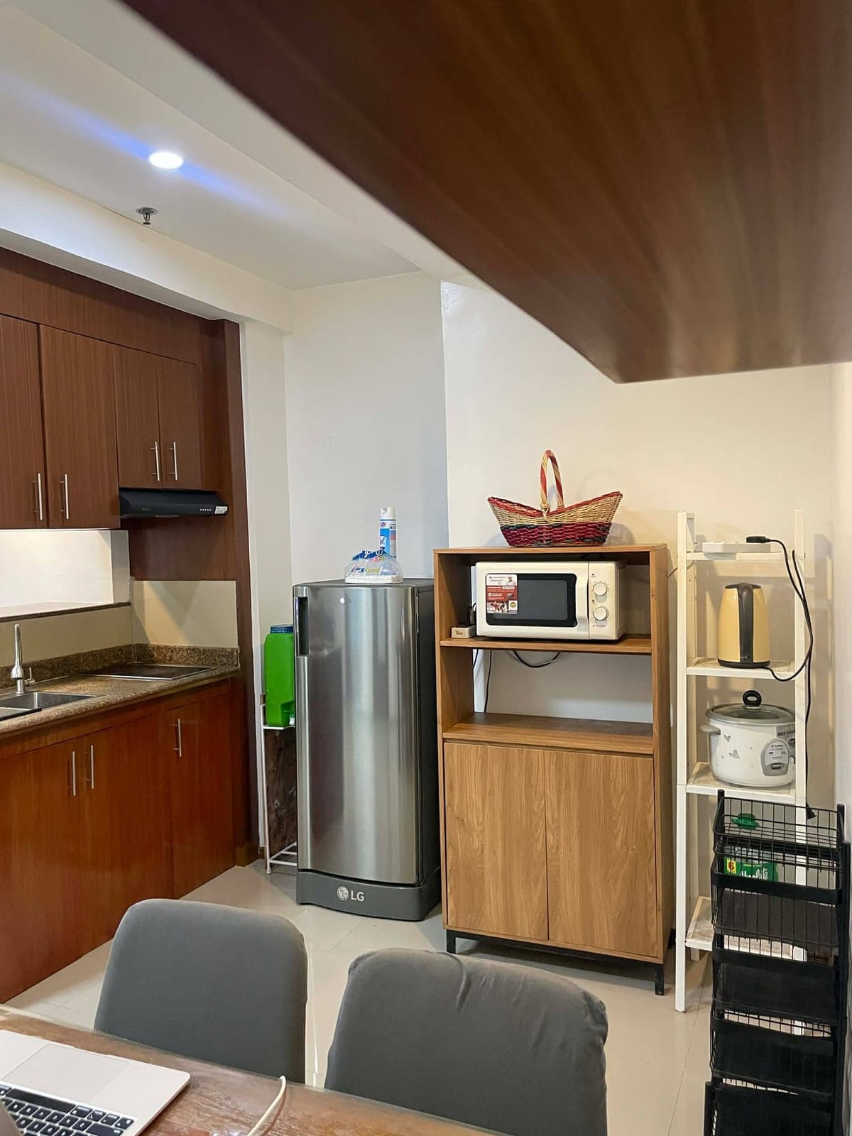 For Rent: 2BR Fully Furnished Unit at Victoria Sports 799 EDSA QC - photo 18