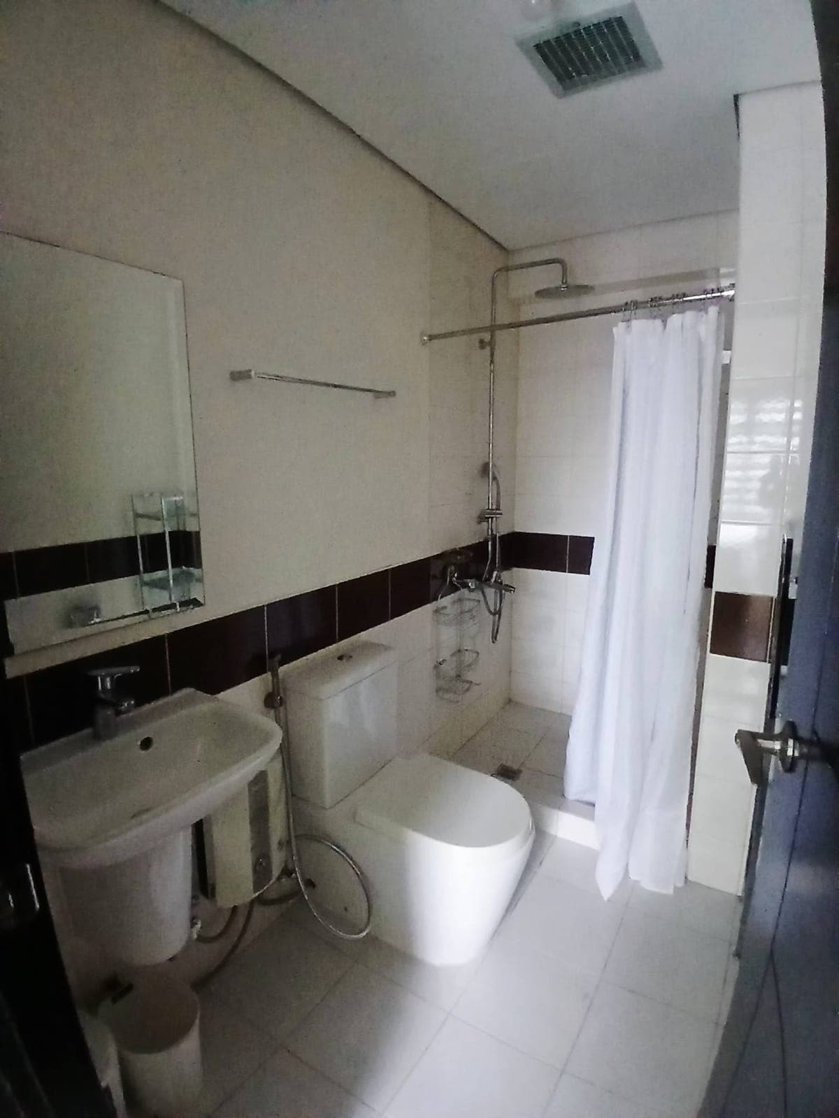 The Magnolia Residences in New Manila ... - photo 4