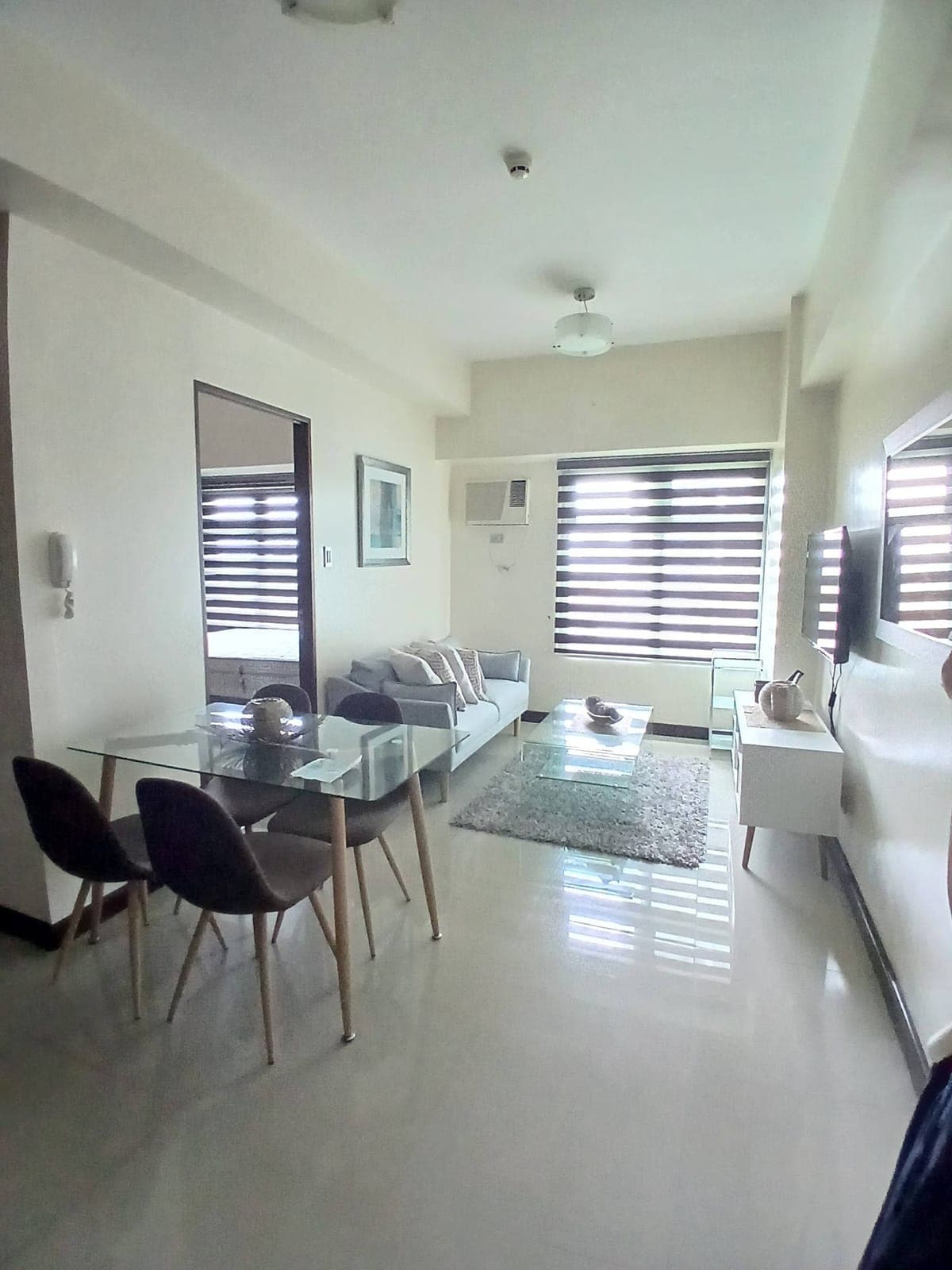 The Magnolia Residences in New Manila ... - photo 5