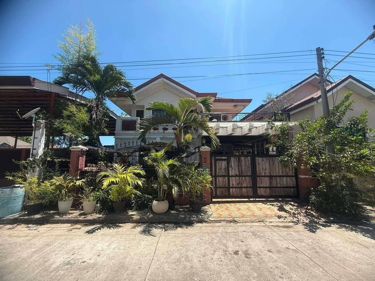 House  for Rent - photo 1