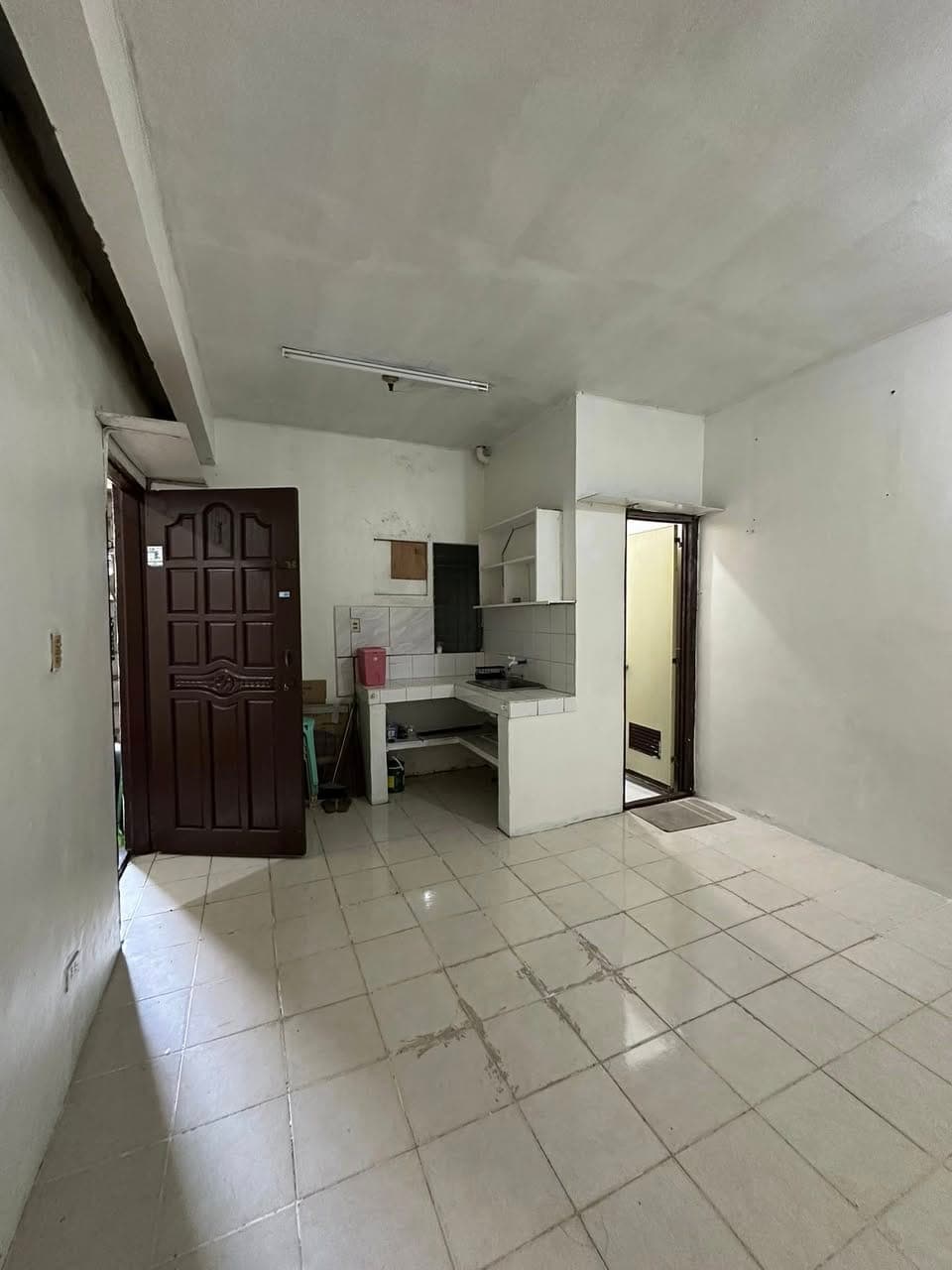 Apartment unit for rent - photo 1