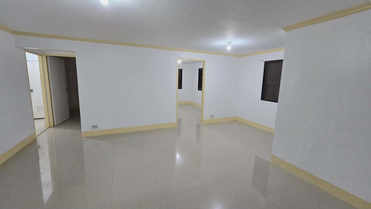 CORNER UNIT FOR RENT 🏡🏡🏡 - photo 4