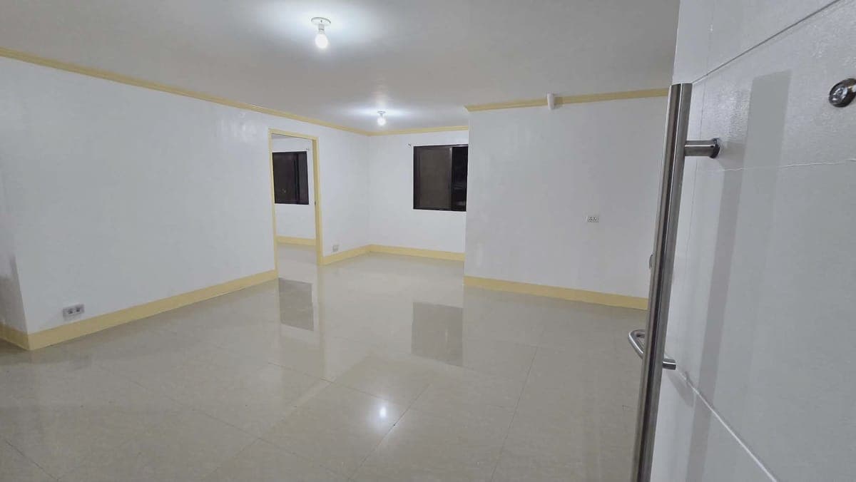 CORNER UNIT FOR RENT 🏡🏡🏡 - photo 5