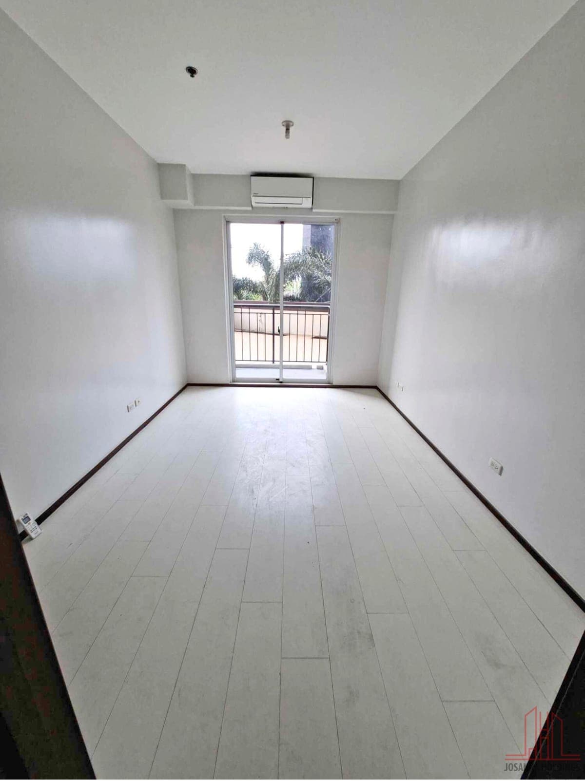 🏷 FOR LEASE - Majorca Residences - photo 7