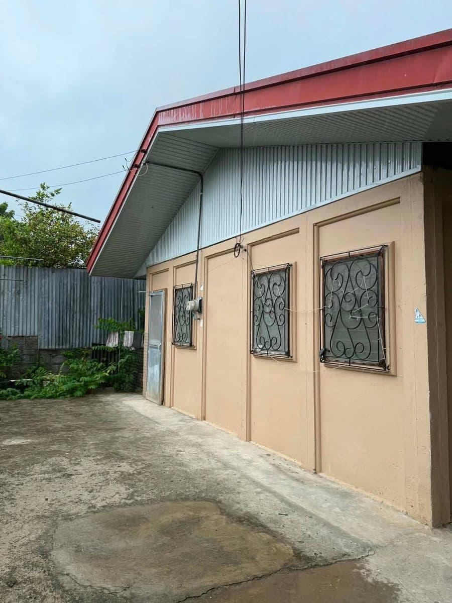 HOUSE FOR RENT - photo 2