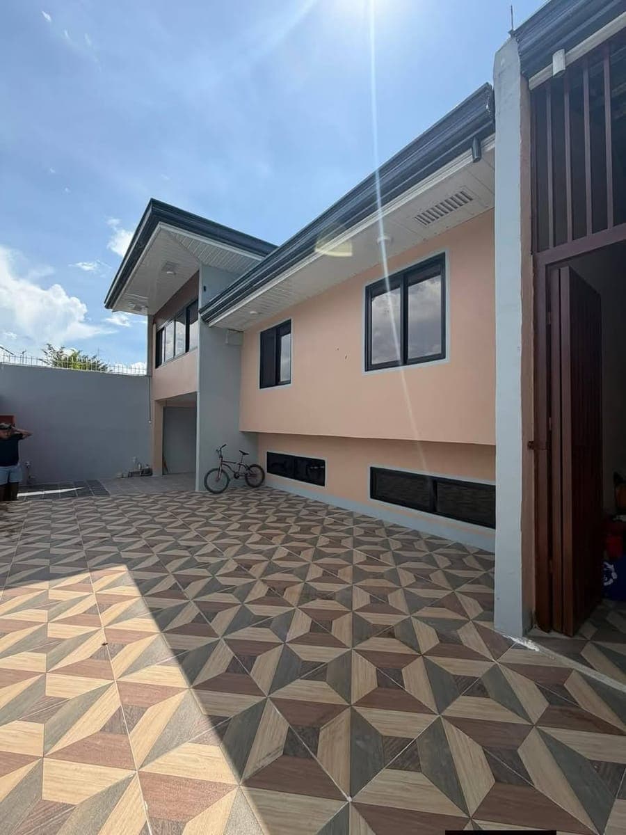 HOUSE FOR RENT - photo 2