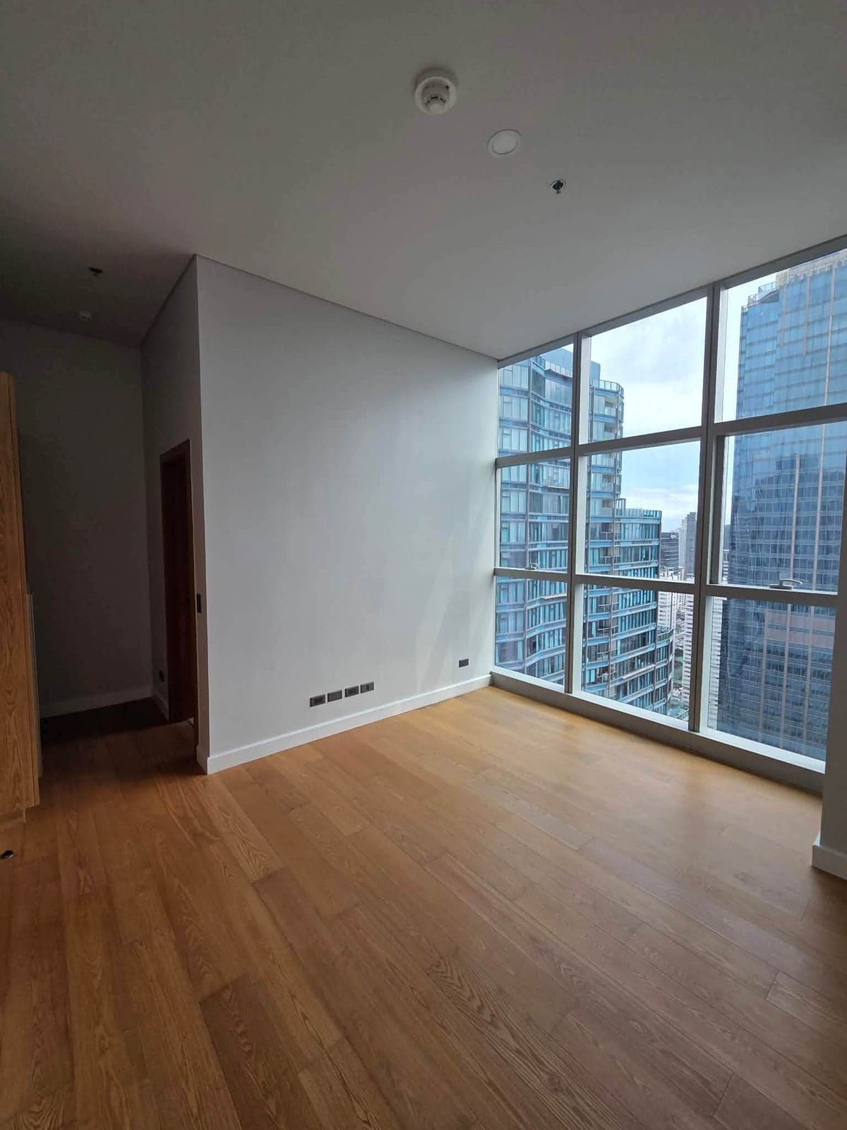 The Seasons Residences (Haru Tower) - photo 7