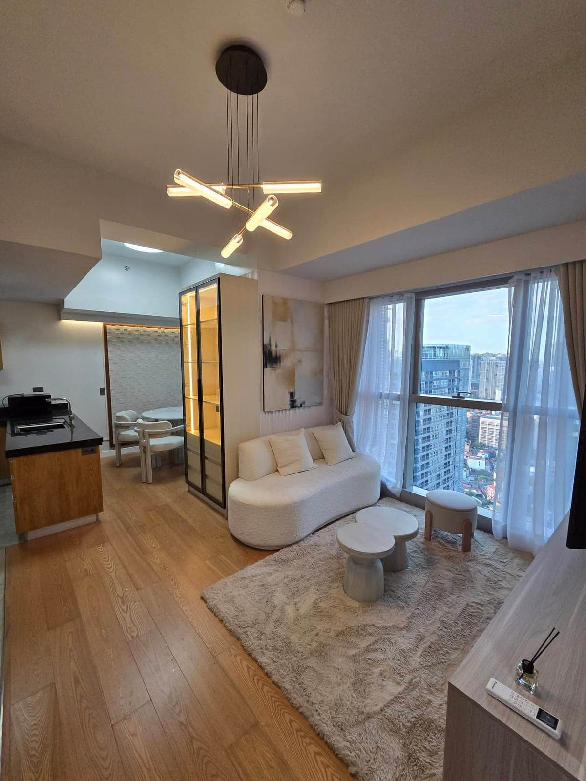 The Seasons Residences (Haru Tower) - photo 1