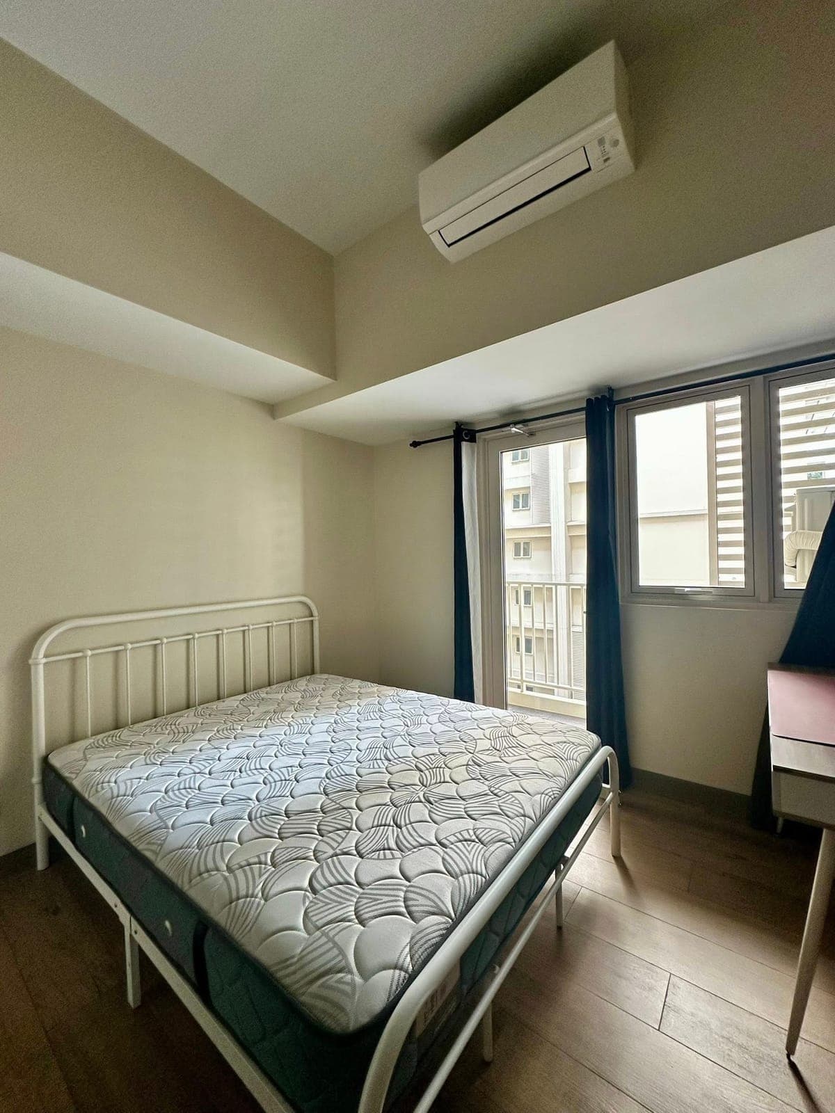 PTPA. One Bedroom Unit w/ Balcony available for Lease at Park McKinley West. - photo 4