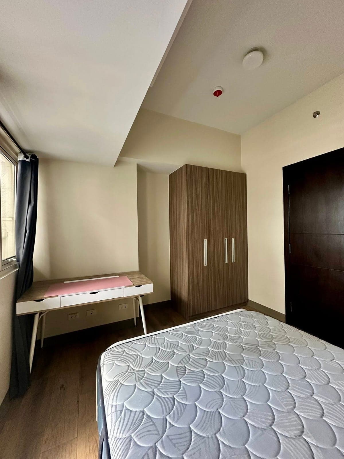 PTPA. One Bedroom Unit w/ Balcony available for Lease at Park McKinley West. - photo 5