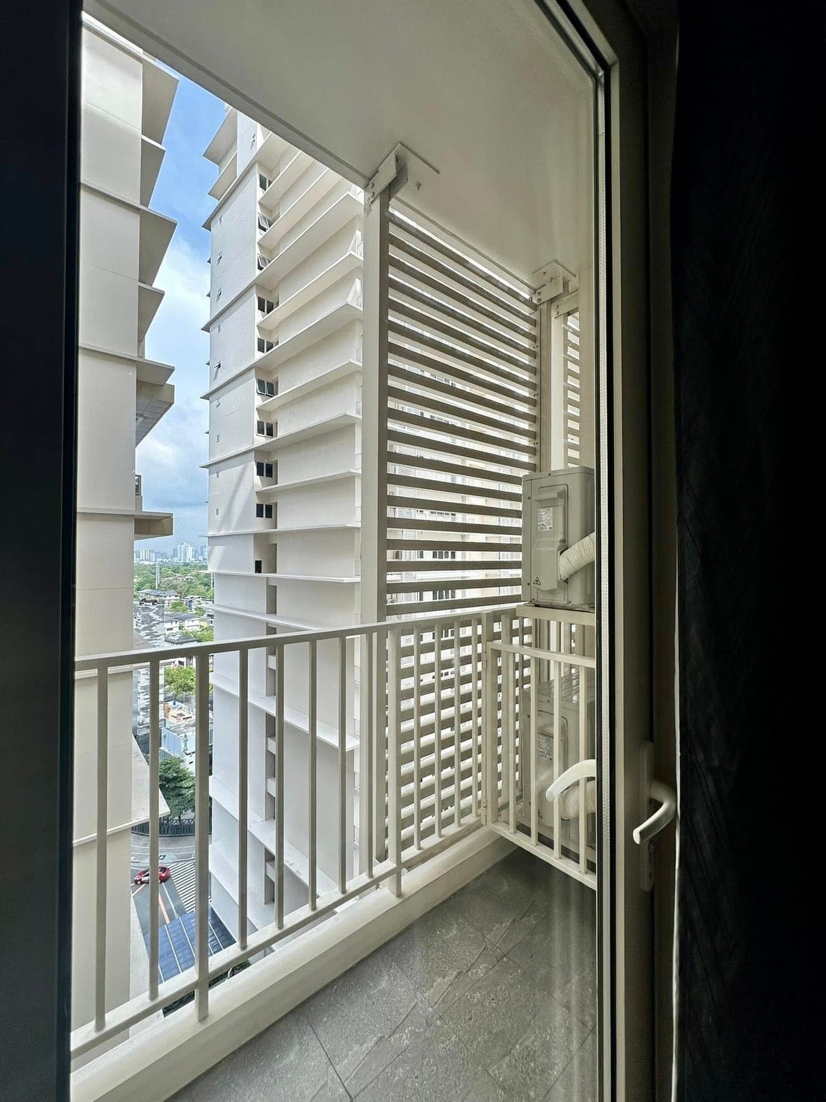 PTPA. One Bedroom Unit w/ Balcony available for Lease at Park McKinley West. - photo 6