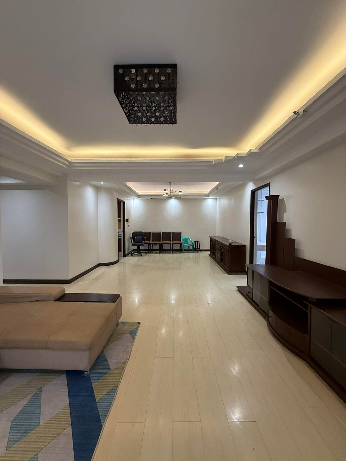 [AVAILABLE FOR LEASE: April 2026] - photo 1