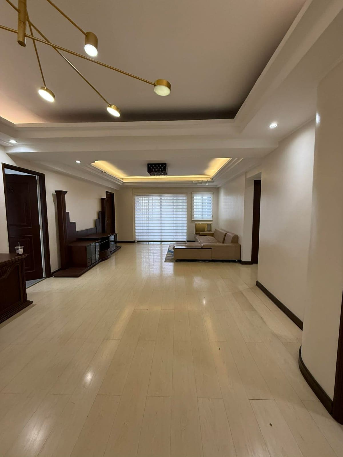 [AVAILABLE FOR LEASE: April 2026] - photo 5