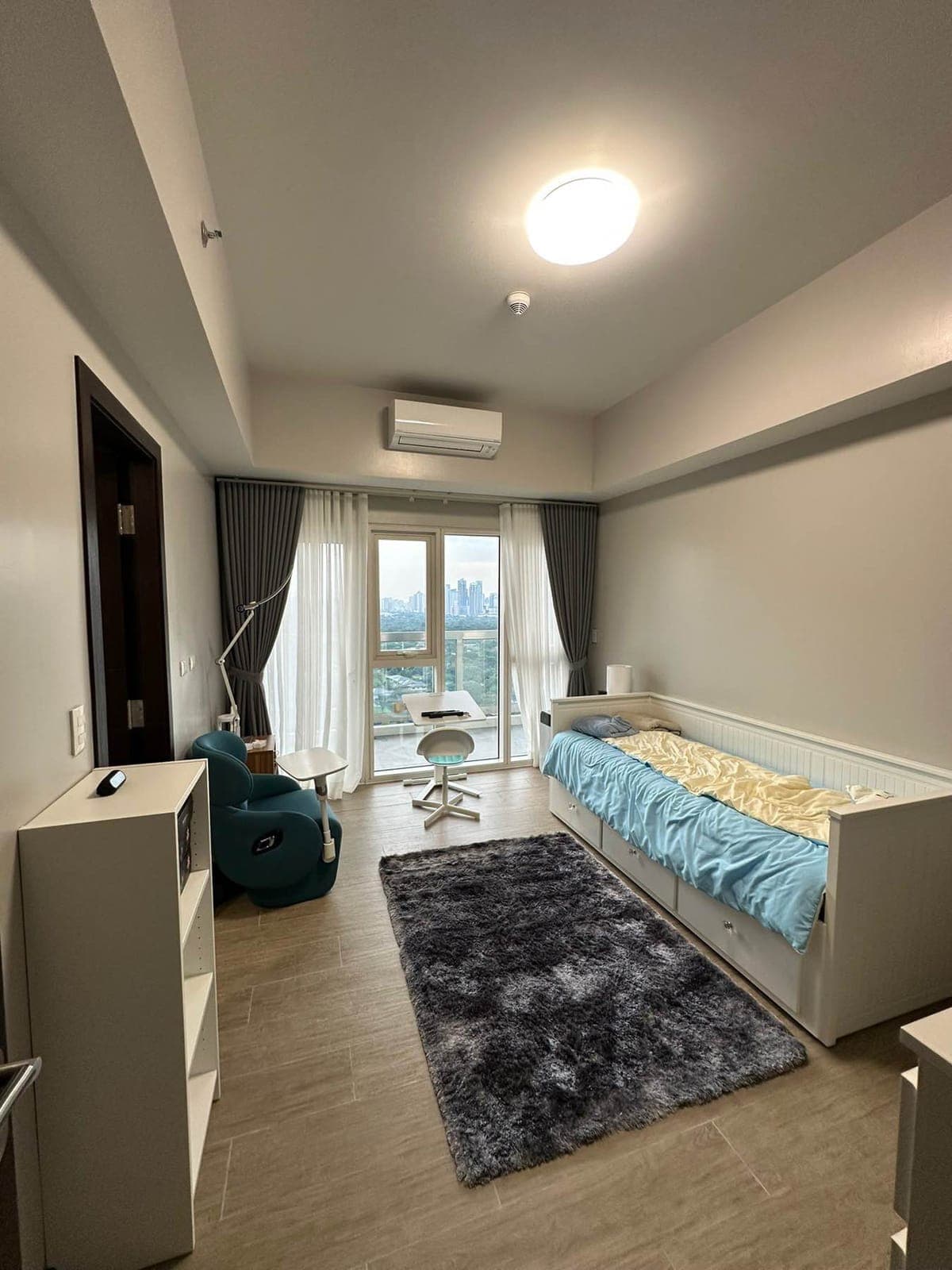 FOR LEASE – PARK MCKINLEY WEST PENTHOUSE - photo 1