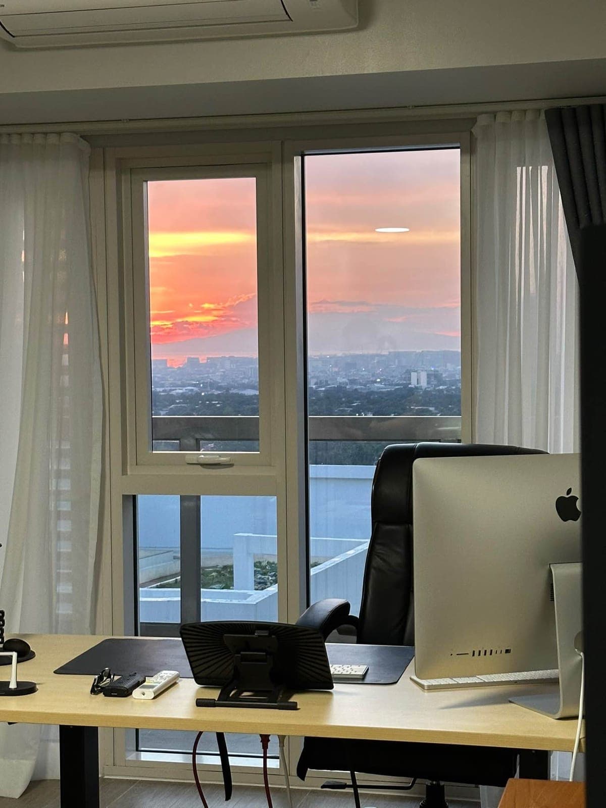 FOR LEASE – PARK MCKINLEY WEST PENTHOUSE - photo 4