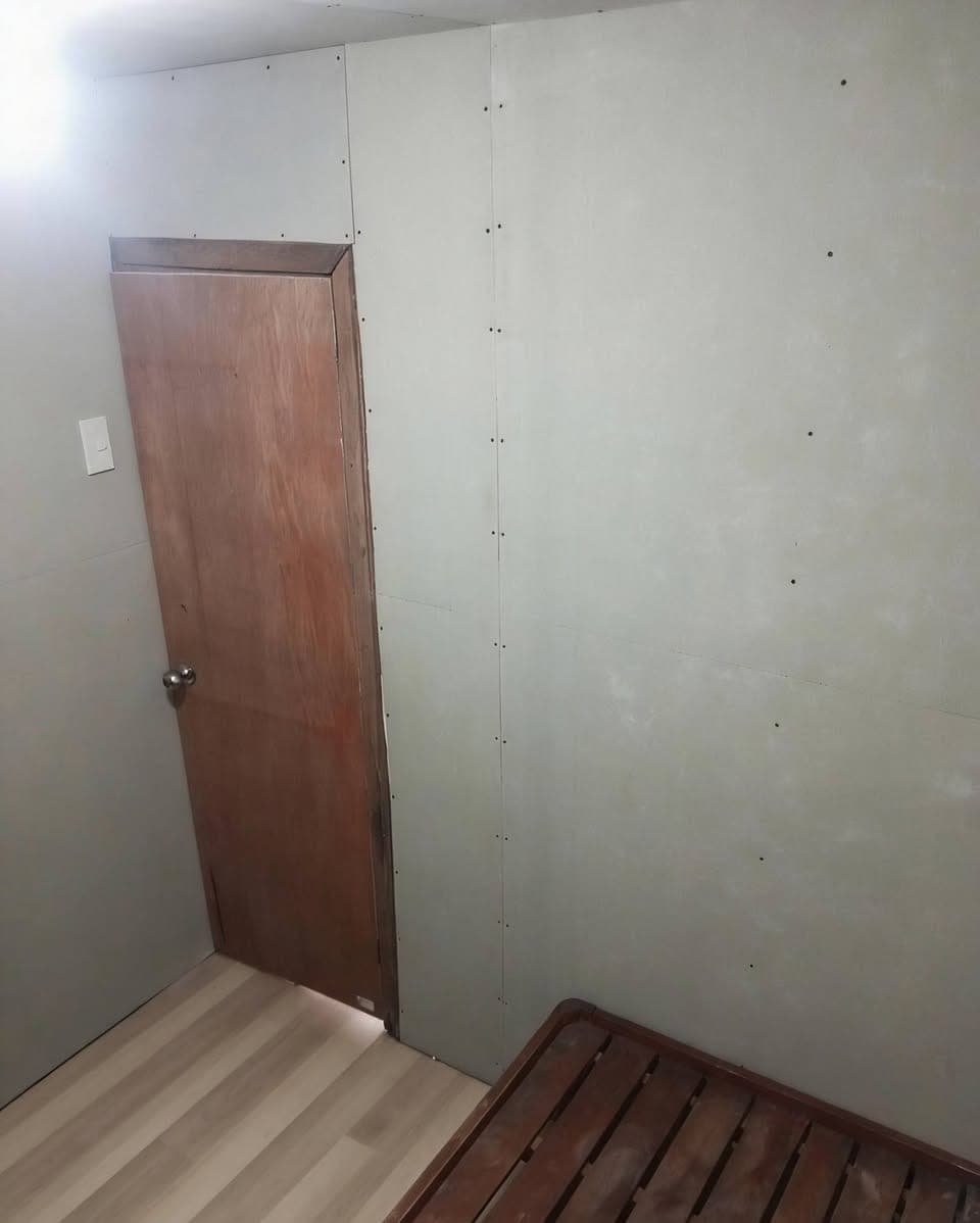 * ROOM FOR RENT * - photo 4