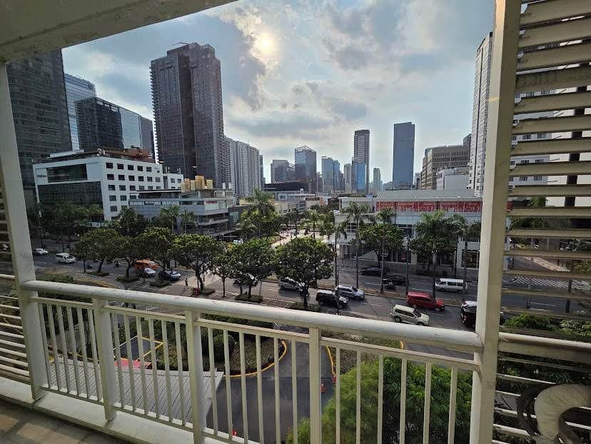 Two Bedrooms (2br) for lease/rent in One serendra high street BGC - photo 4