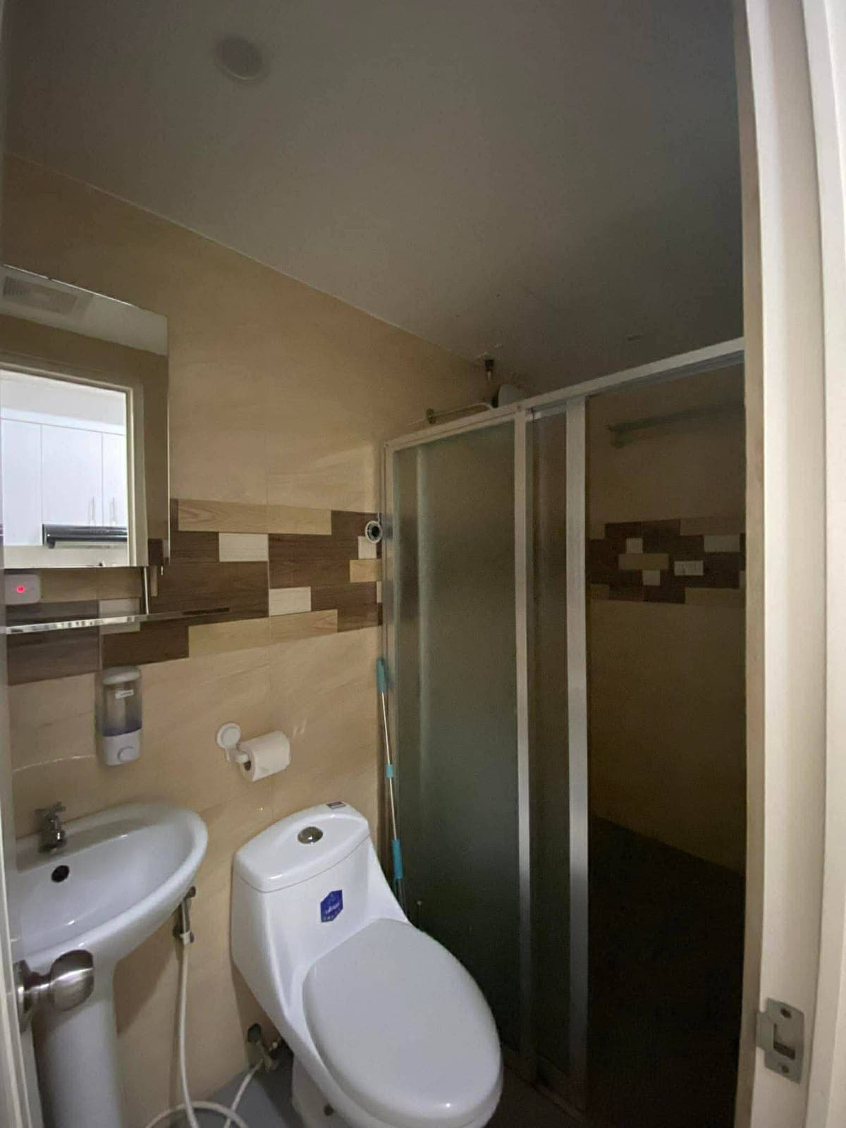 VICTORIA SPORTS TOWER - photo 11