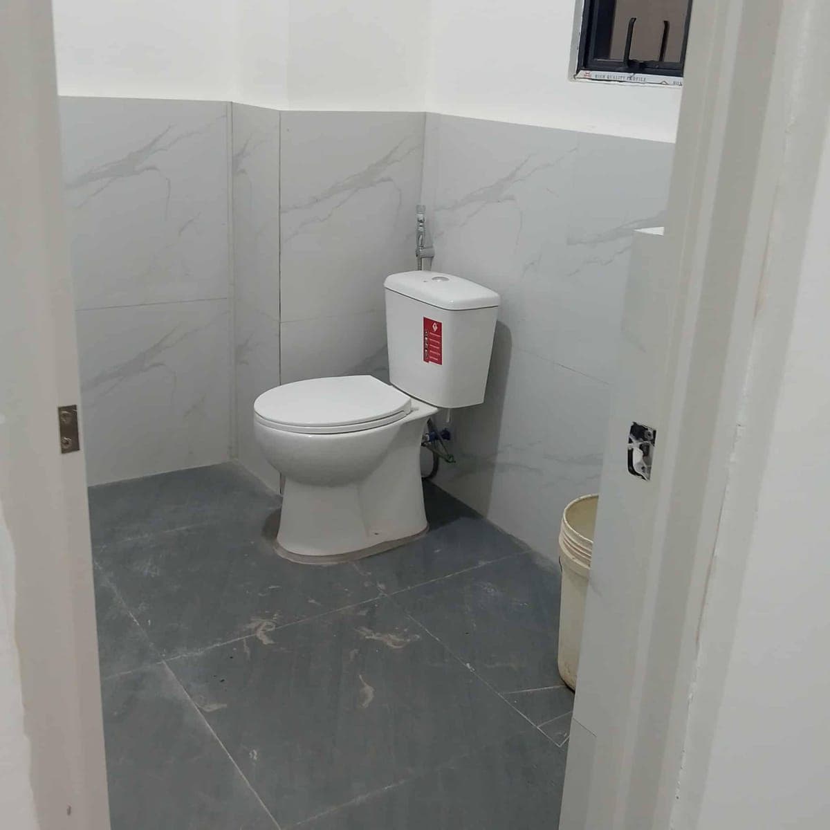 🏠 NEWLY FURNISHED UNIT FOR RENT - photo 1